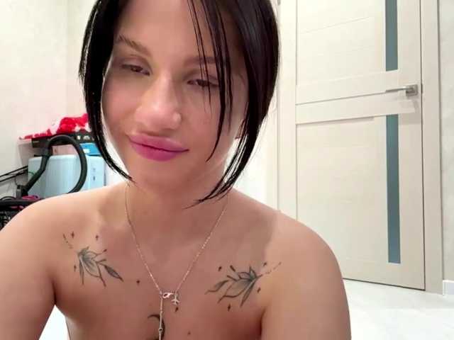 SofiaWillett live cam on BongaCams