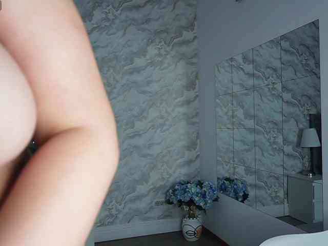 EvaaaSweett webcam