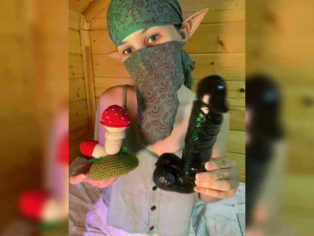 AyraMoon webcam