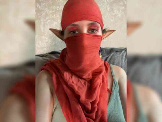 AyraMoon webcam