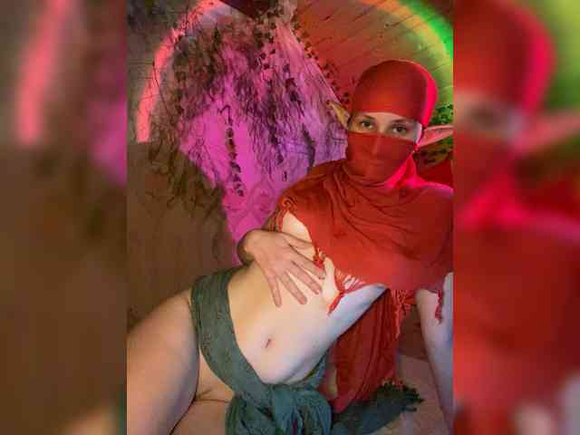 AyraMoon webcam