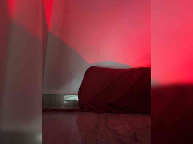 AyraMoon webcam