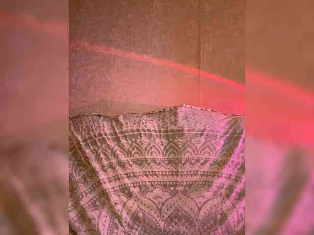 AyraMoon webcam