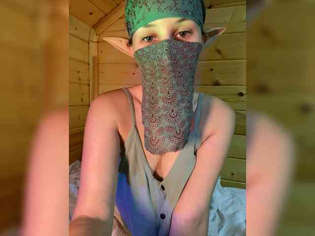 AyraMoon webcam