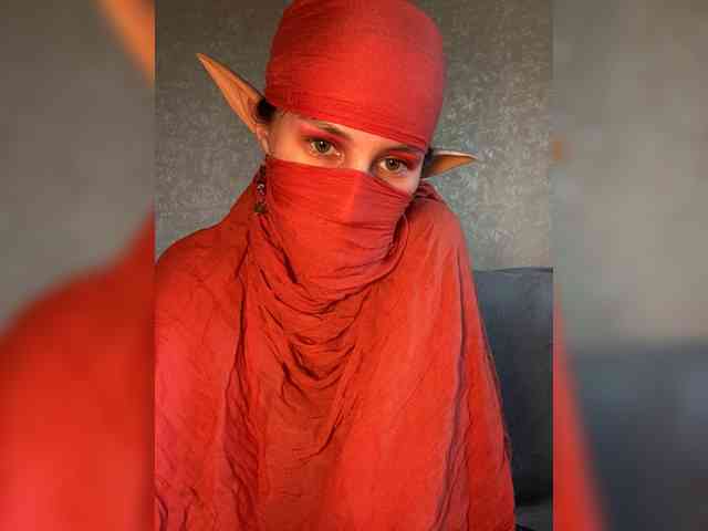AyraMoon webcam