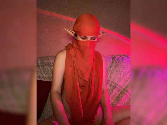 AyraMoon webcam