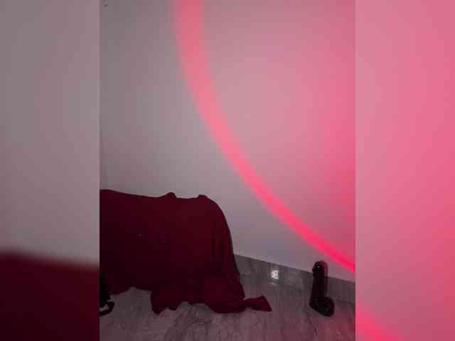 AyraMoon webcam