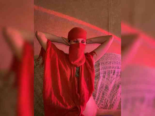 AyraMoon webcam