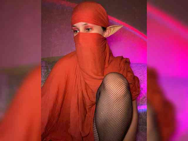 AyraMoon webcam