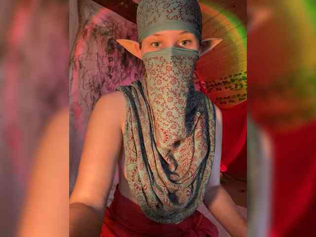AyraMoon webcam