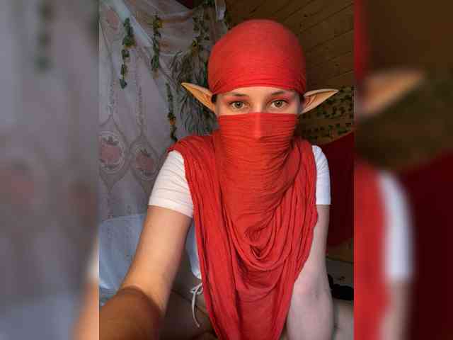 AyraMoon webcam