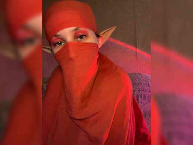 AyraMoon webcam