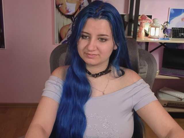 EmmaBuns live cam on BongaCams