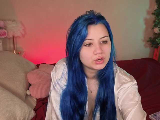 EmmaBuns live cam on BongaCams
