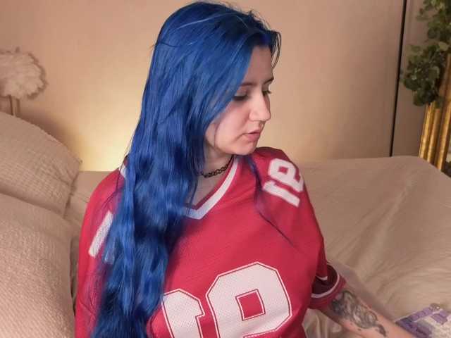 EmmaBuns live cam on BongaCams