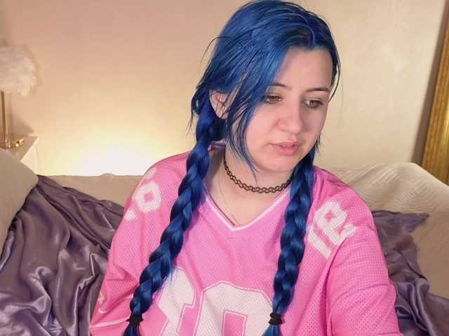 EmmaBuns live cam on BongaCams