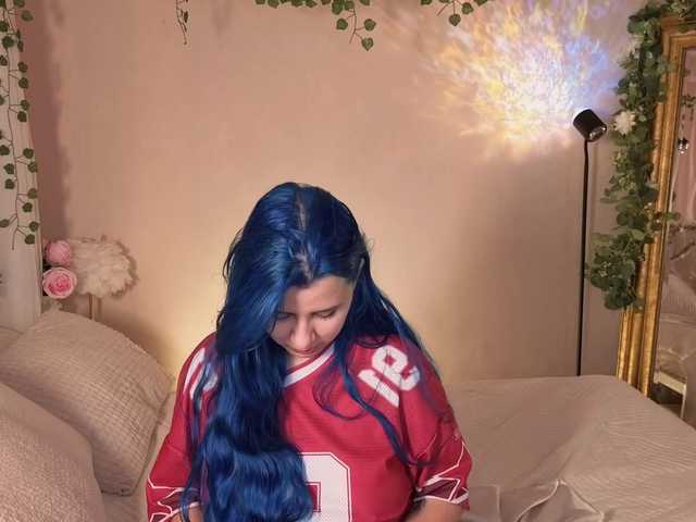 EmmaBuns live cam on BongaCams