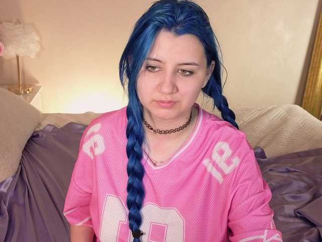 EmmaBuns live cam on BongaCams