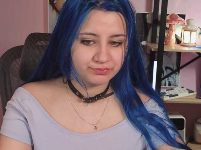 EmmaBuns live cam on BongaCams