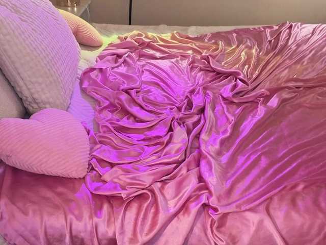 EmmaBuns live cam on BongaCams