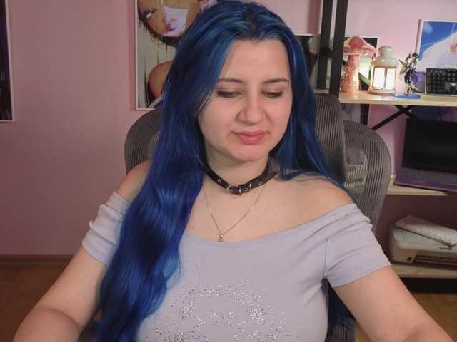 EmmaBuns live cam on BongaCams