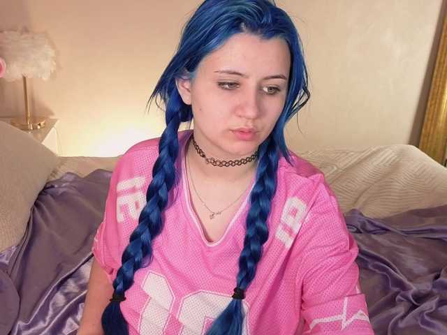 EmmaBuns live cam on BongaCams