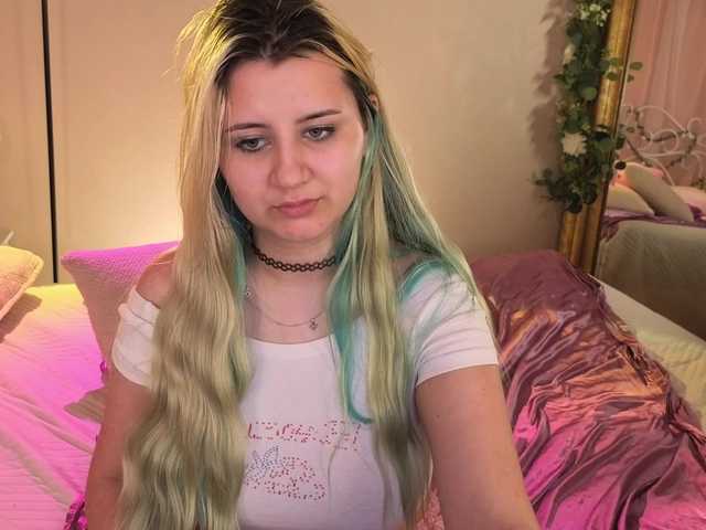 EmmaBuns live cam on BongaCams