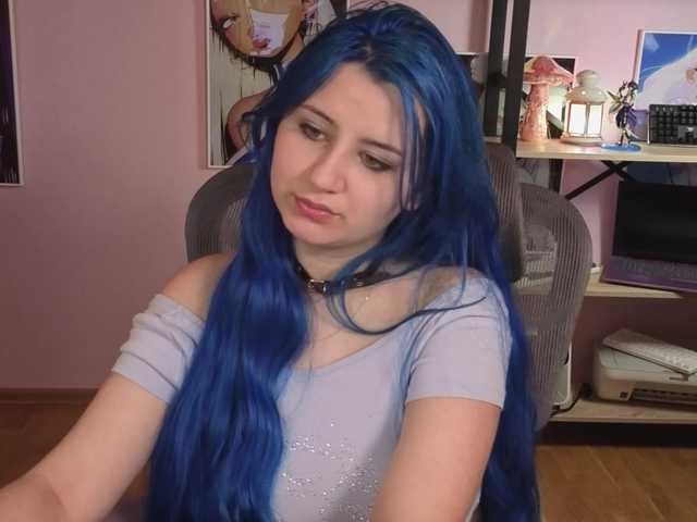 EmmaBuns live cam on BongaCams