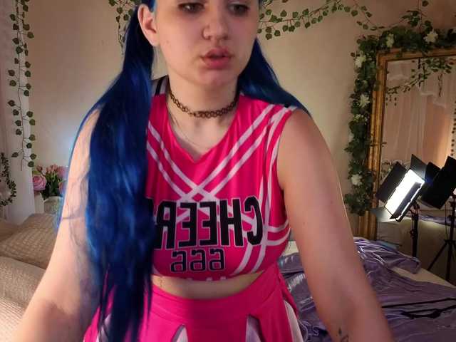 EmmaBuns live cam on BongaCams