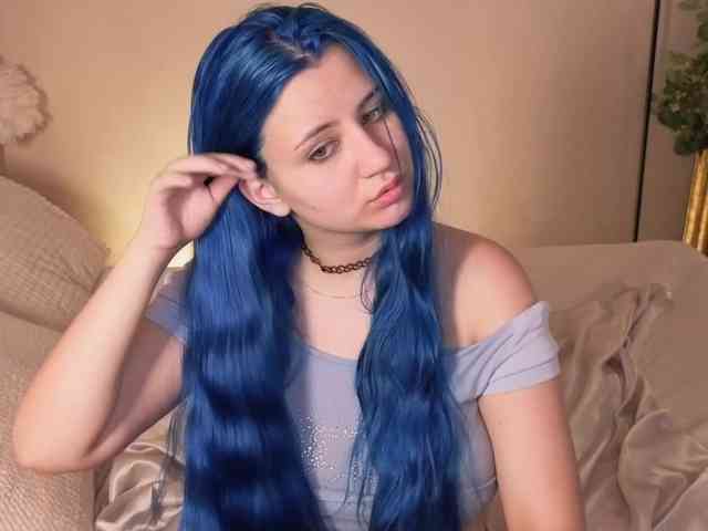 EmmaBuns webcam