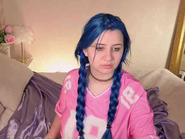 EmmaBuns webcam