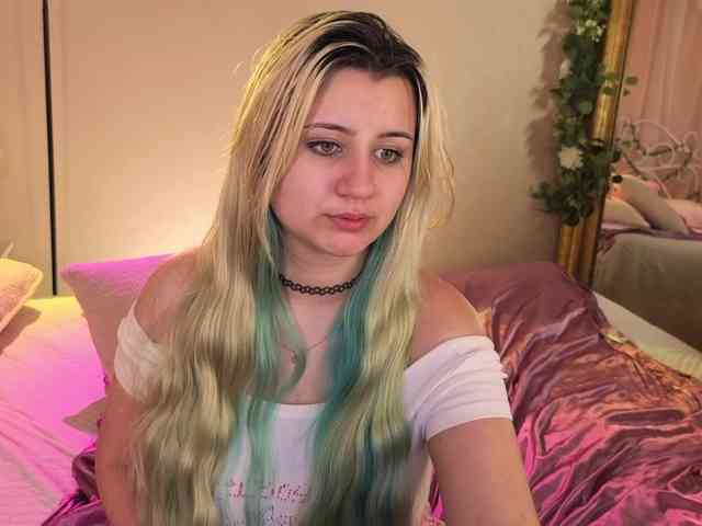 EmmaBuns webcam