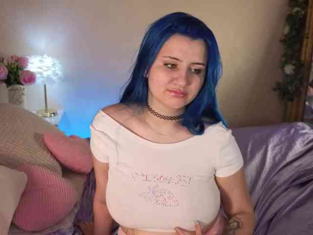 EmmaBuns webcam