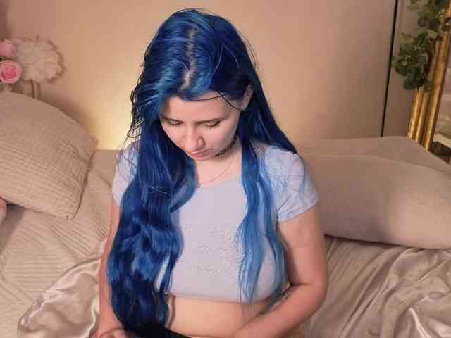 EmmaBuns webcam