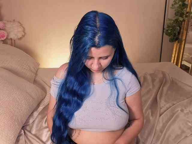 EmmaBuns webcam