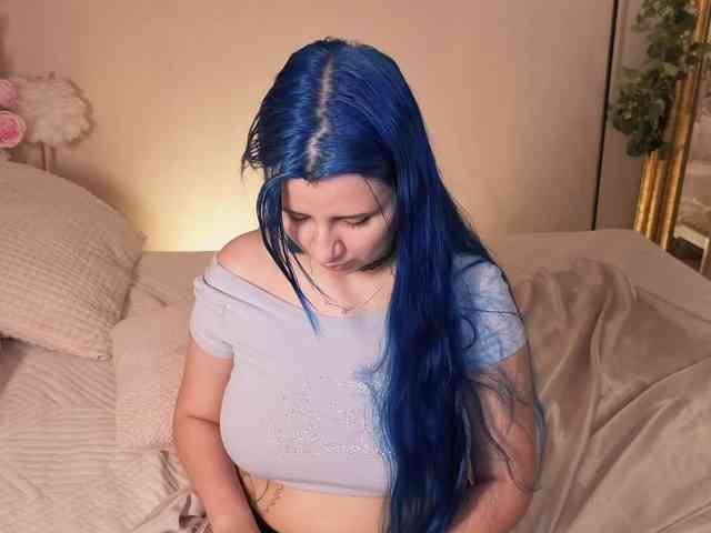 EmmaBuns webcam