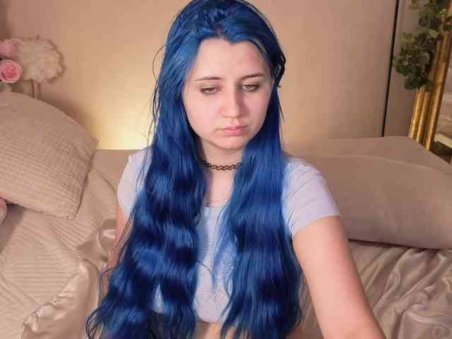 EmmaBuns webcam