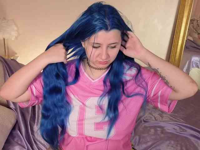 EmmaBuns webcam