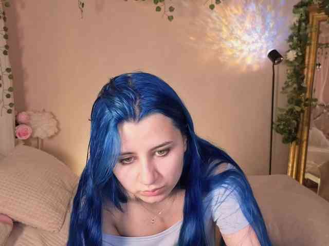 EmmaBuns webcam