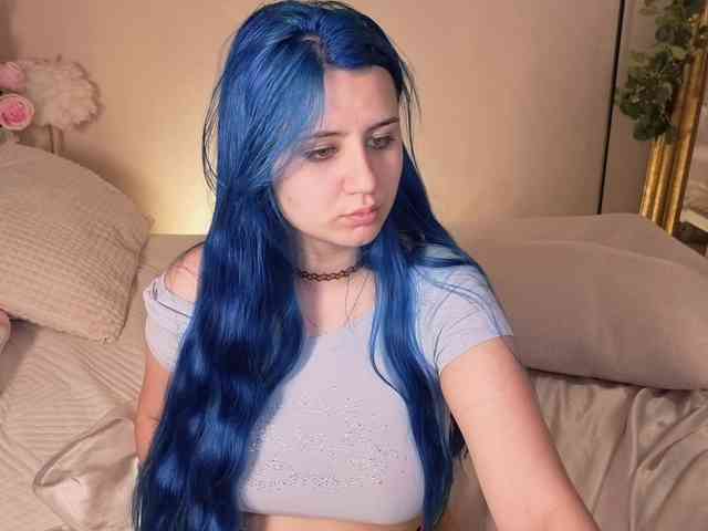 EmmaBuns webcam