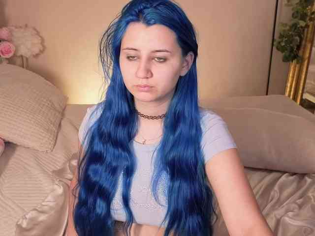 EmmaBuns webcam