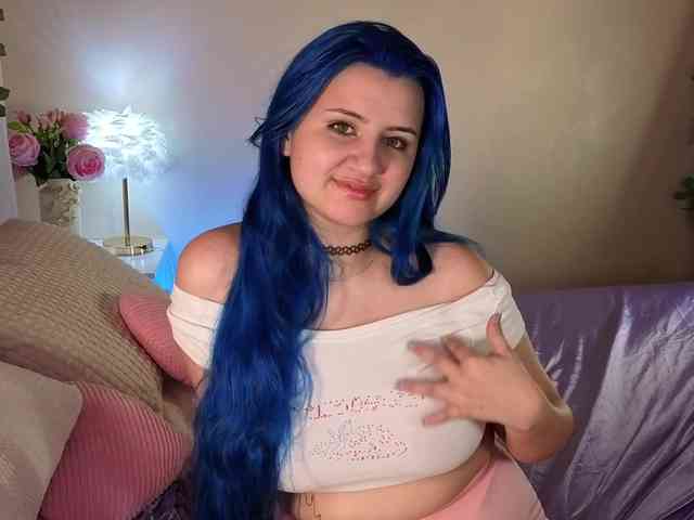 EmmaBuns webcam