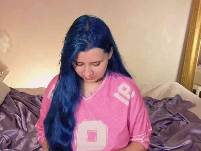 EmmaBuns webcam