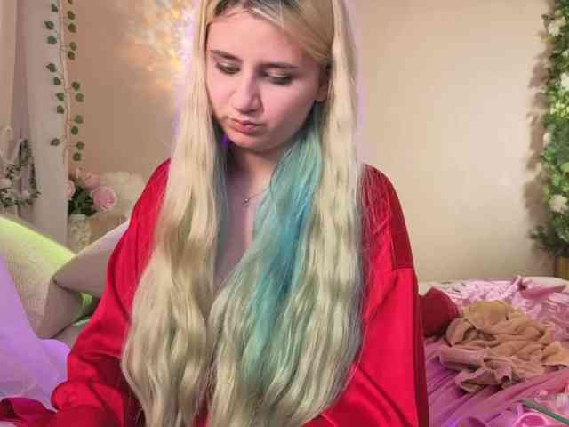 EmmaBuns webcam