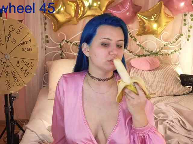 EmmaBuns webcam