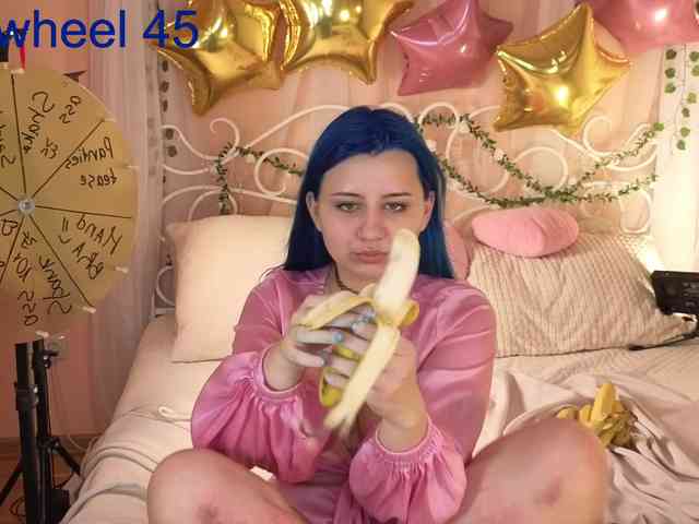EmmaBuns webcam