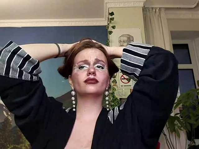 VirgieTaker live cam