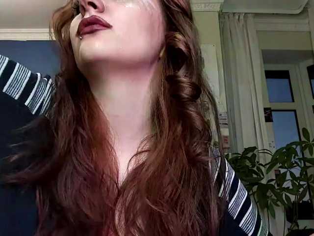 VirgieTaker live cam on BongaCams