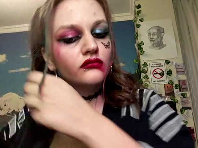 VirgieTaker live cam on BongaCams