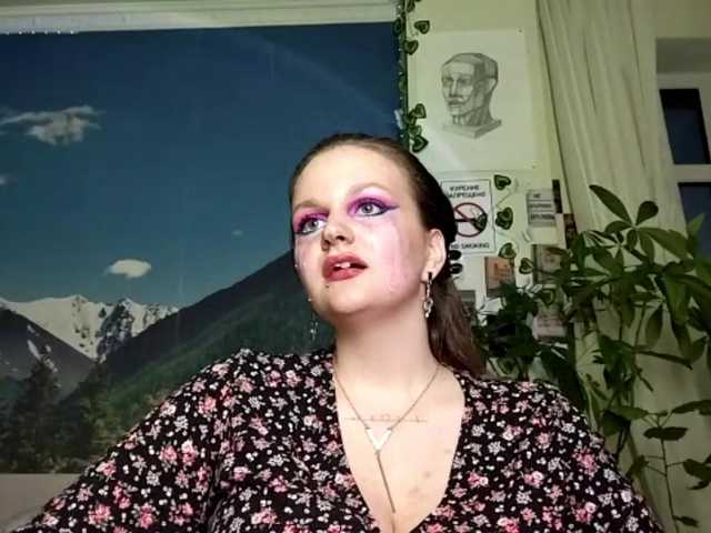 VirgieTaker live cam on BongaCams
